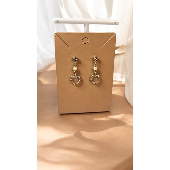 Crystal Heart Dangle Drop Earrings - Picture 3 of 4